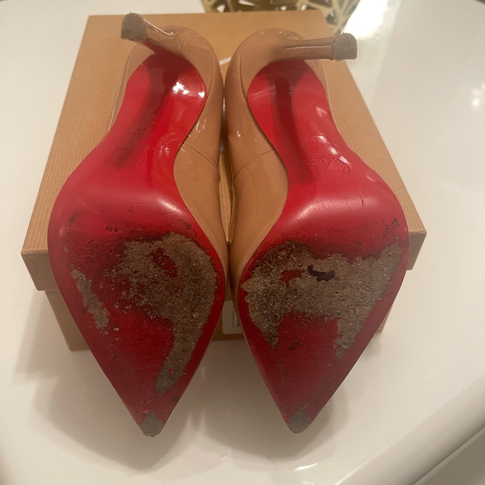 Pigalle size 39:  I am selling these beauty because I had a Achilles injjury
